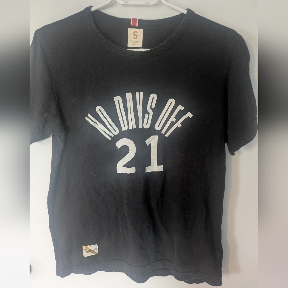 Tracksmith Grayboy "No Days Off" T-shirt, Black, Men's Small